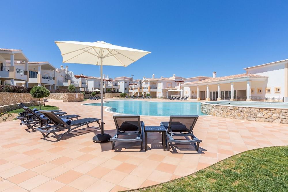 Nau Salema Beach Village 외부 사진