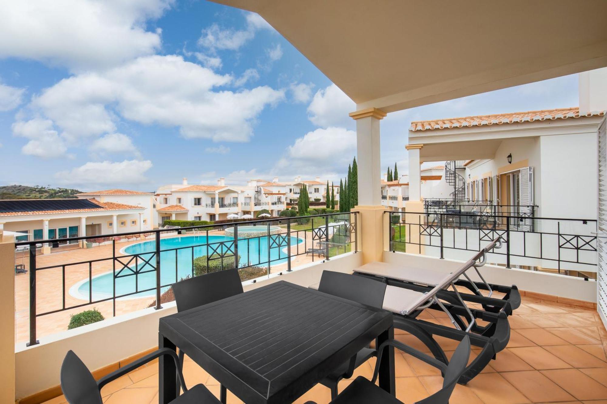 Nau Salema Beach Village 외부 사진